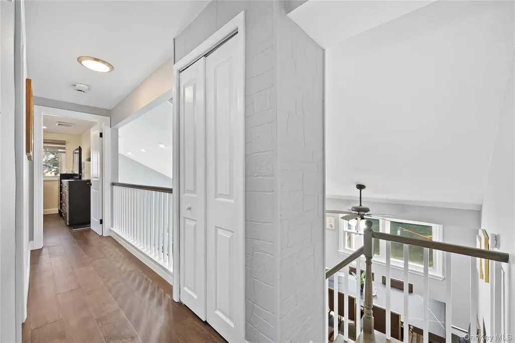 38 Oxford Road Old Bethpage NY 11804