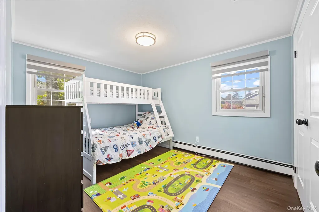 38 Oxford Road Old Bethpage NY 11804