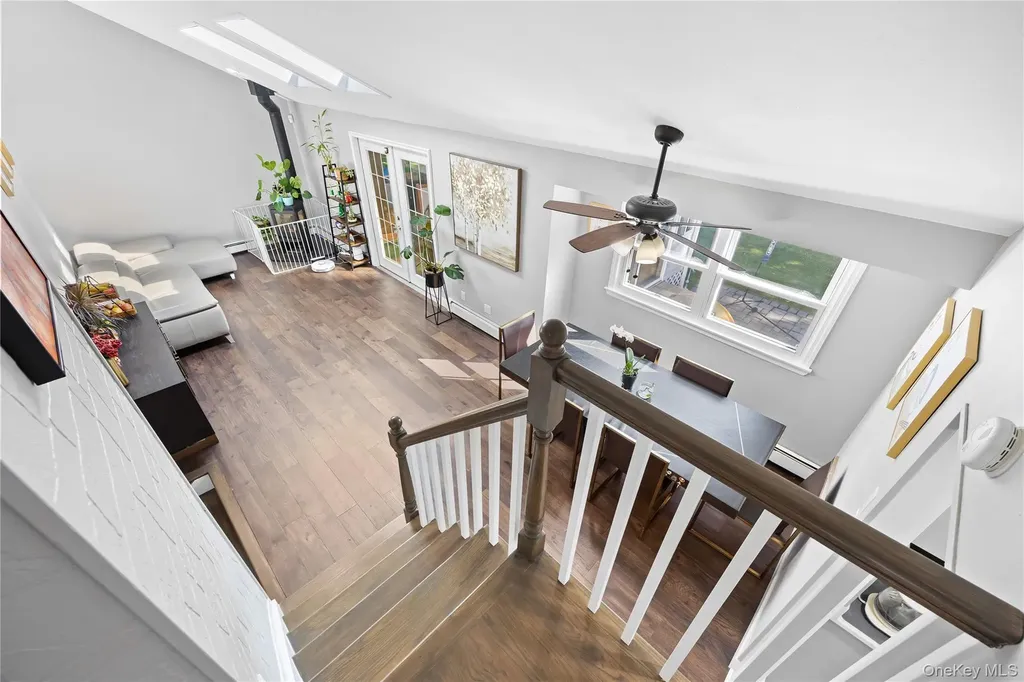 38 Oxford Road Old Bethpage NY 11804