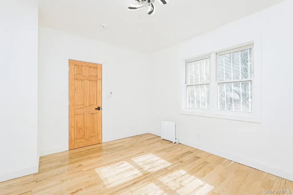 592 E 39th Street Brooklyn NY 11203