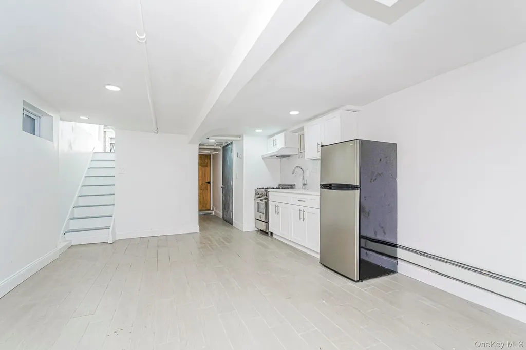 592 E 39th Street Brooklyn NY 11203