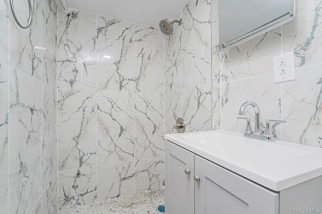 592 E 39th Street Brooklyn NY 11203