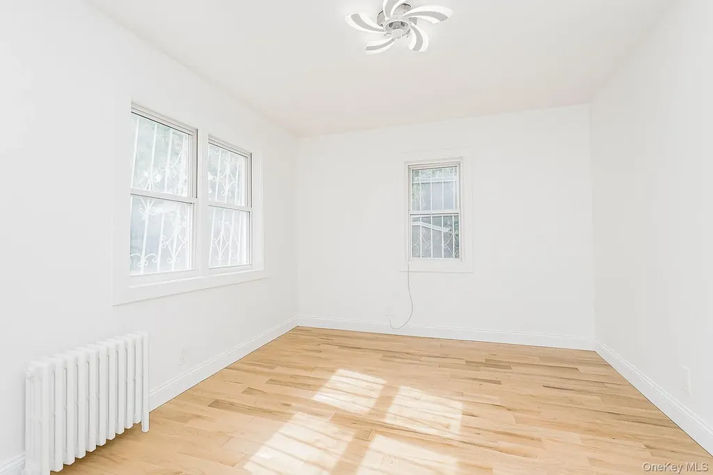 592 E 39th Street Brooklyn NY 11203