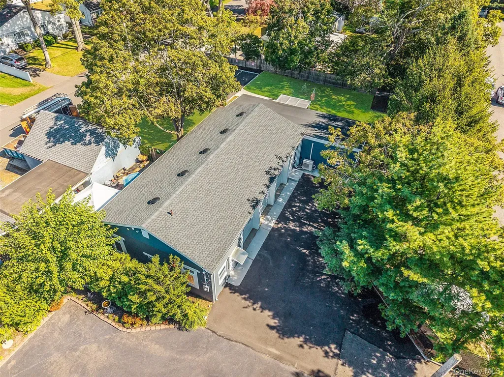 14 E 3rd Street Patchogue NY 11772