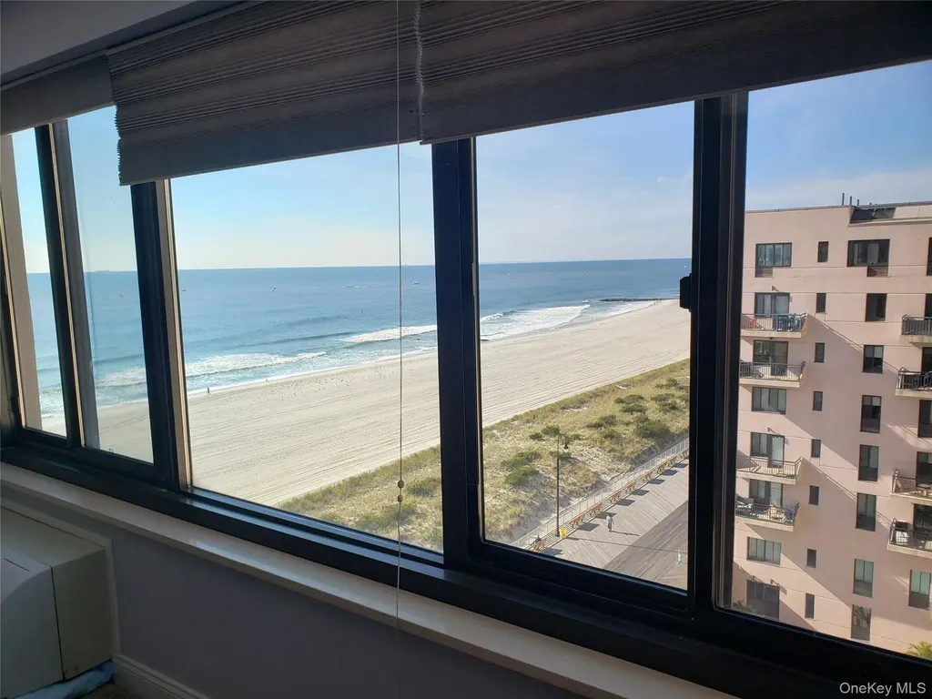100 W Broadway Long Beach NY 11561