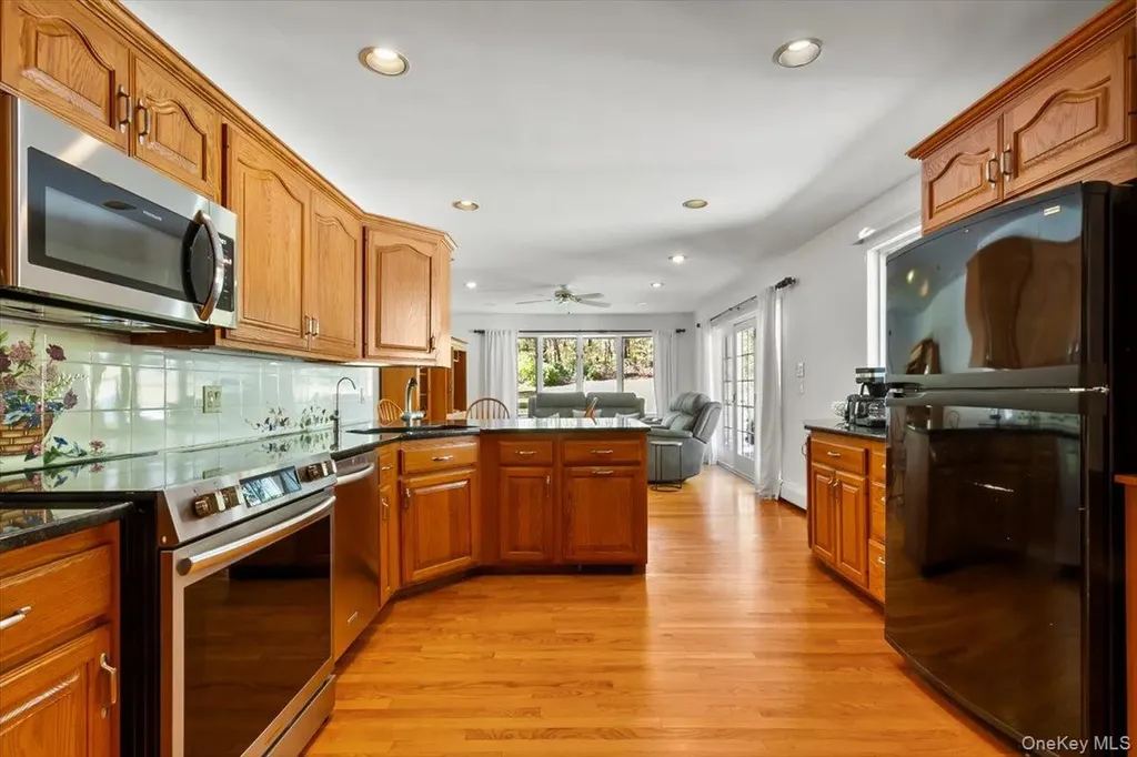 33 Park Drive Putnam Valley NY 10579