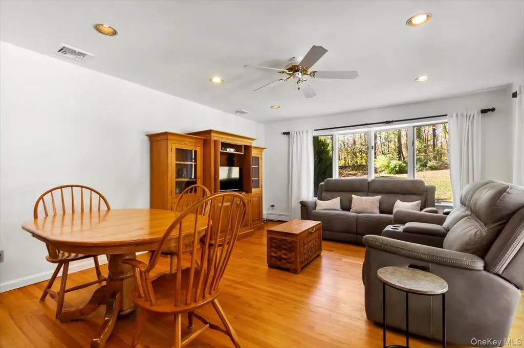 33 Park Drive Putnam Valley NY 10579