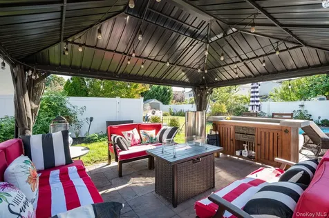 2806 Wilson Avenue Bellmore NY 11710