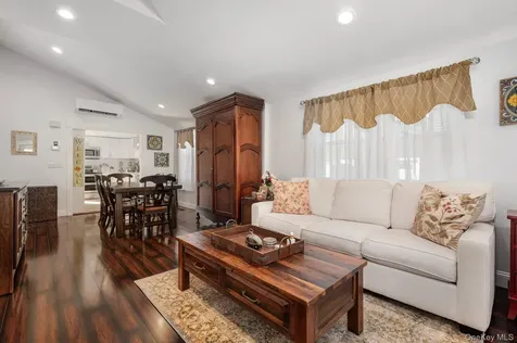 2806 Wilson Avenue Bellmore NY 11710