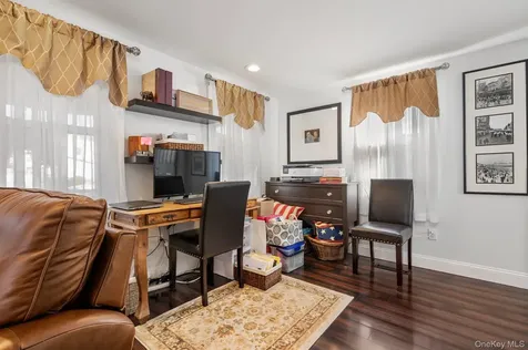 2806 Wilson Avenue Bellmore NY 11710