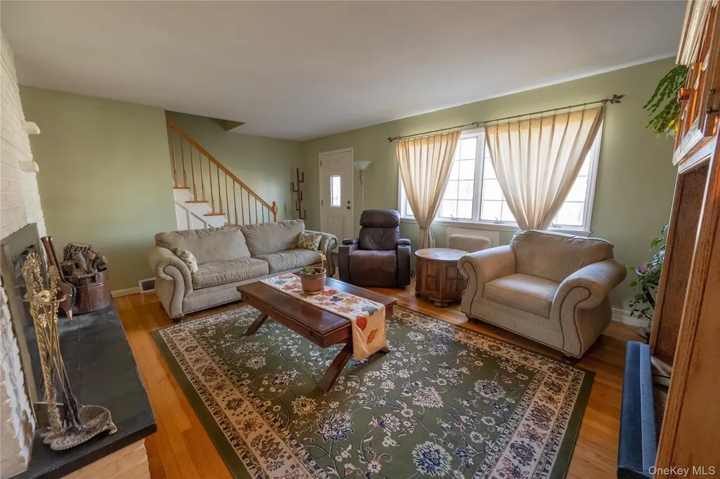 5028-5030 Rt-82 Millbrook NY 12578