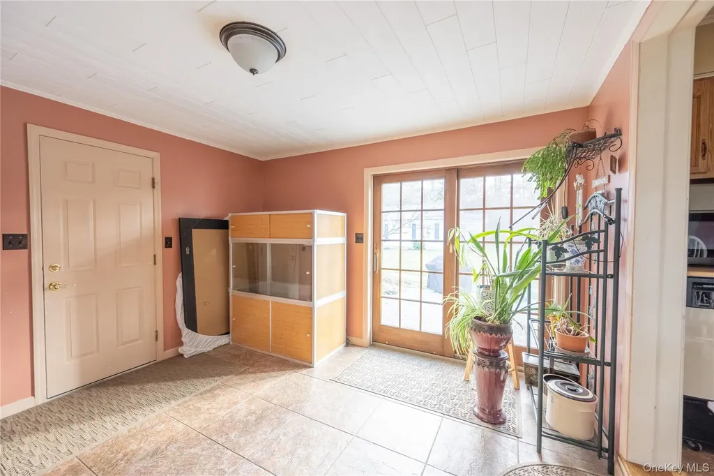 5028-5030 Rt-82 Millbrook NY 12578