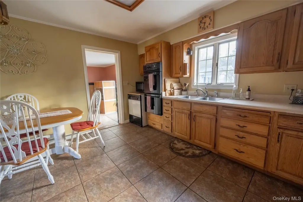 5028-5030 Rt-82 Millbrook NY 12578