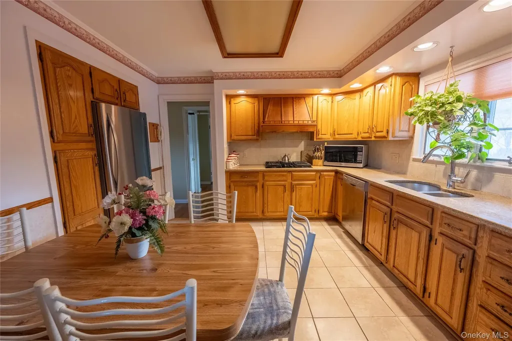 5028-5030 Rt-82 Millbrook NY 12578