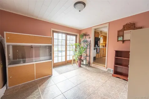 5028-5030 Rt-82 Millbrook NY 12578