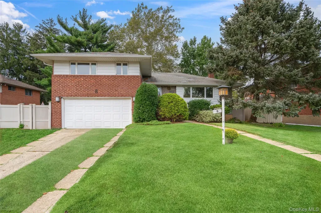 8 Westminster Road Syosset NY 11791