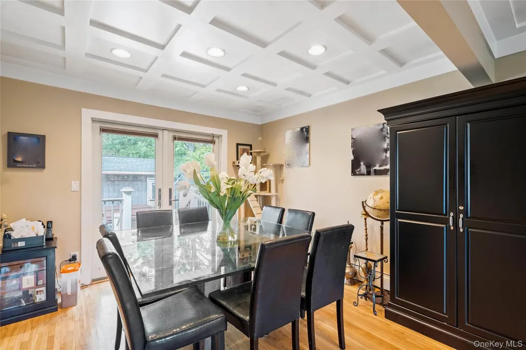 8 Westminster Road Syosset NY 11791