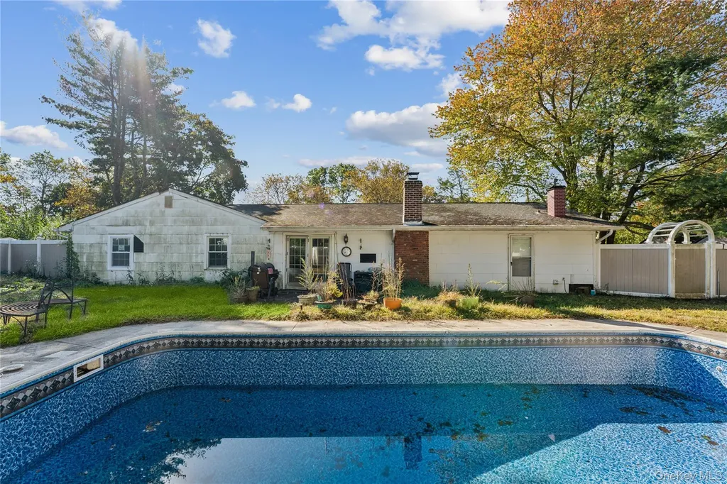43 Millbrook Drive Brookhaven NY 11790