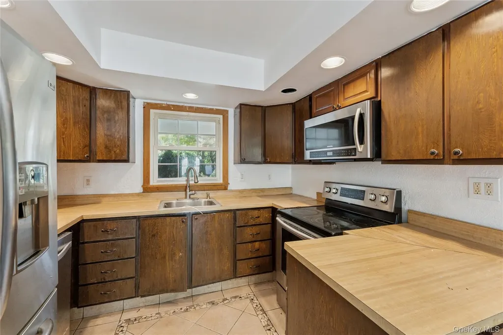 43 Millbrook Drive Brookhaven NY 11790
