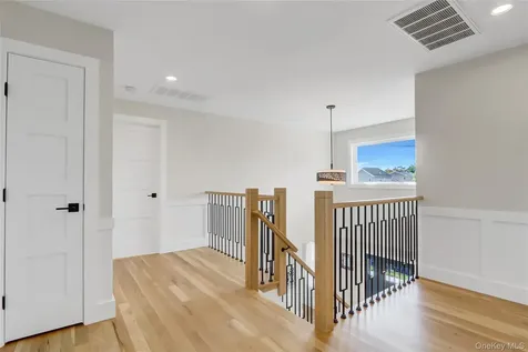 201 Argyle Place Bellmore NY 11710