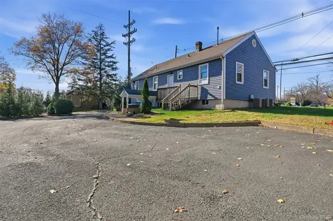 438 Route 304 Bardonia NY 10954
