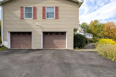 15 Heather Court Fishkill NY 12524