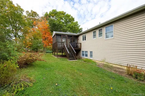 15 Heather Court Fishkill NY 12524
