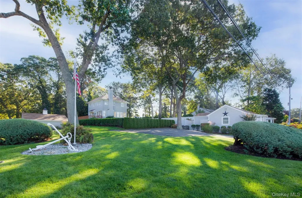 1 Canal Road Hampton Bays NY 11946