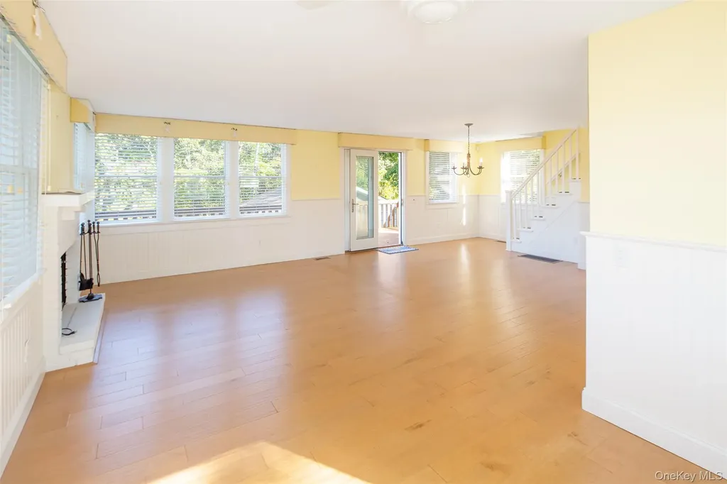 1 Canal Road Hampton Bays NY 11946
