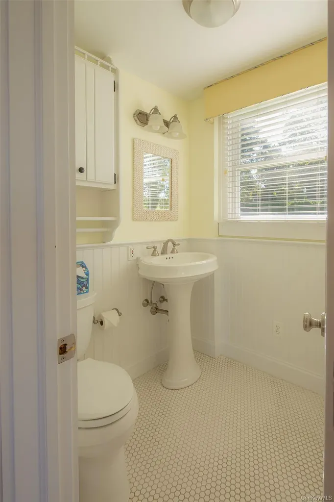 1 Canal Road Hampton Bays NY 11946