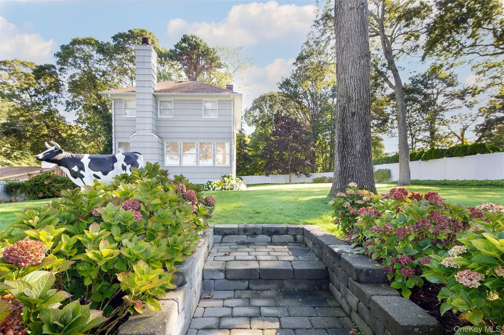 1 Canal Road Hampton Bays NY 11946