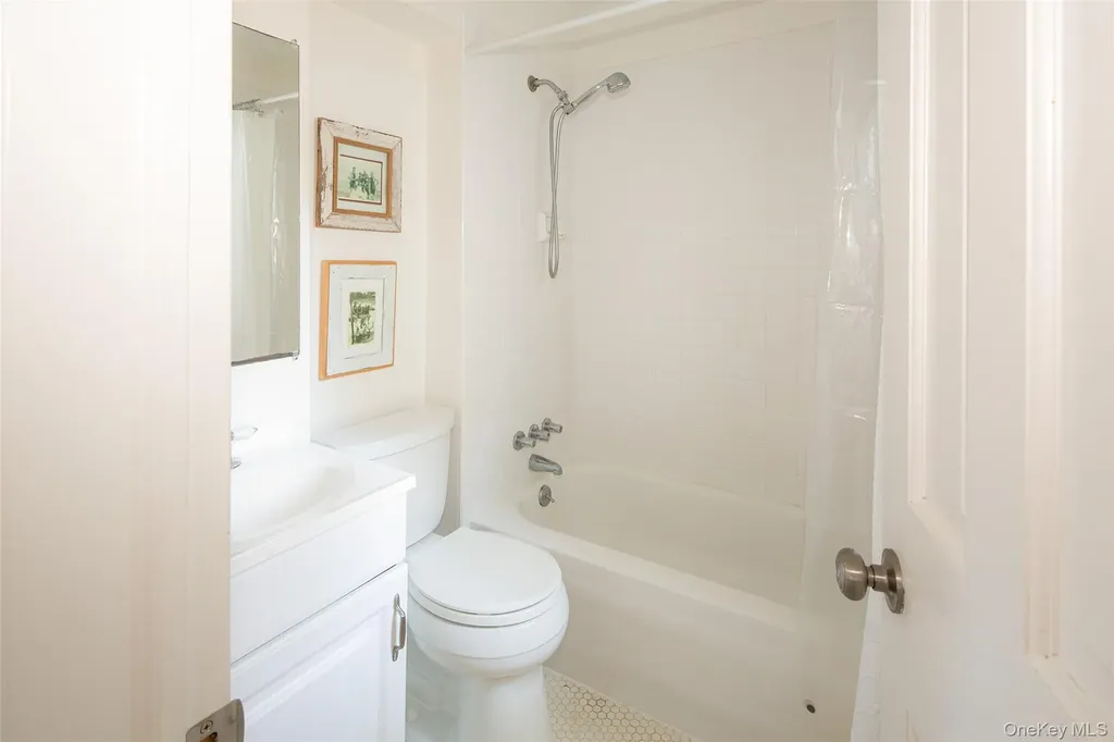 1 Canal Road Hampton Bays NY 11946