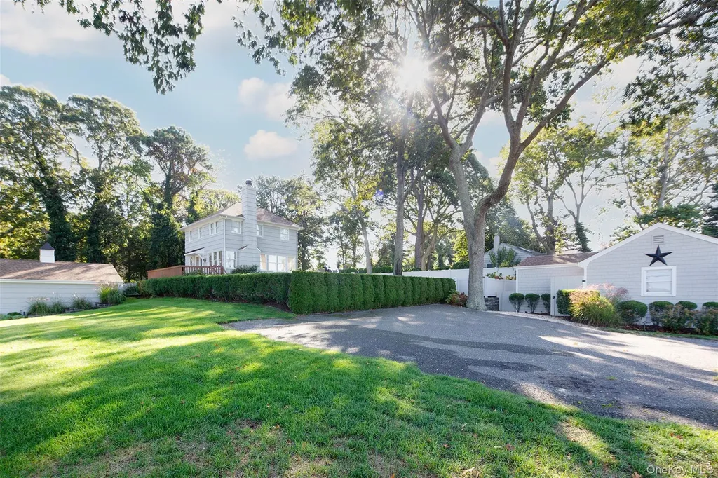 1 Canal Road Hampton Bays NY 11946
