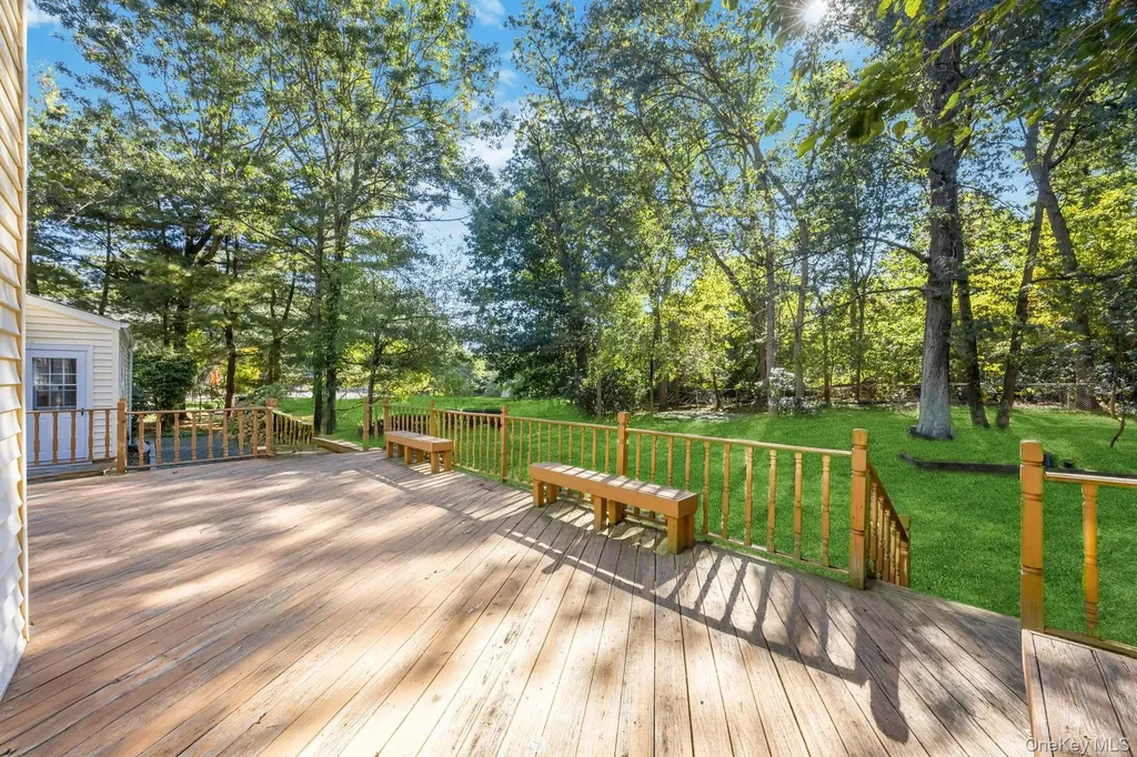8 Chablis Drive Dix Hills NY 11746