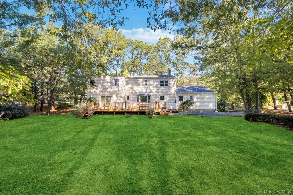 8 Chablis Drive Dix Hills NY 11746