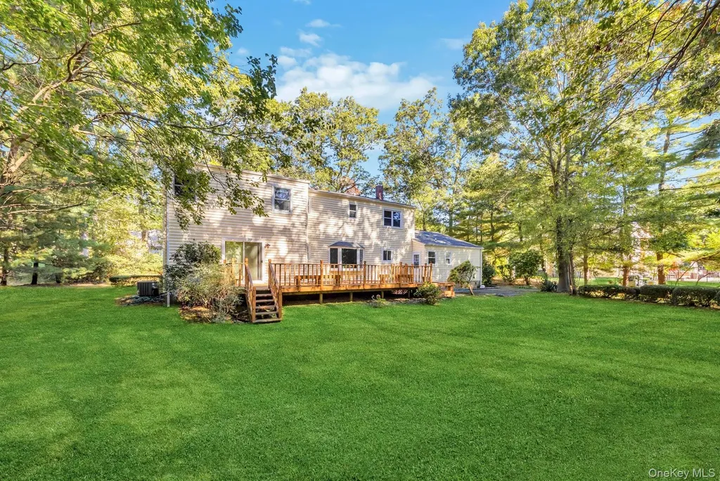 8 Chablis Drive Dix Hills NY 11746