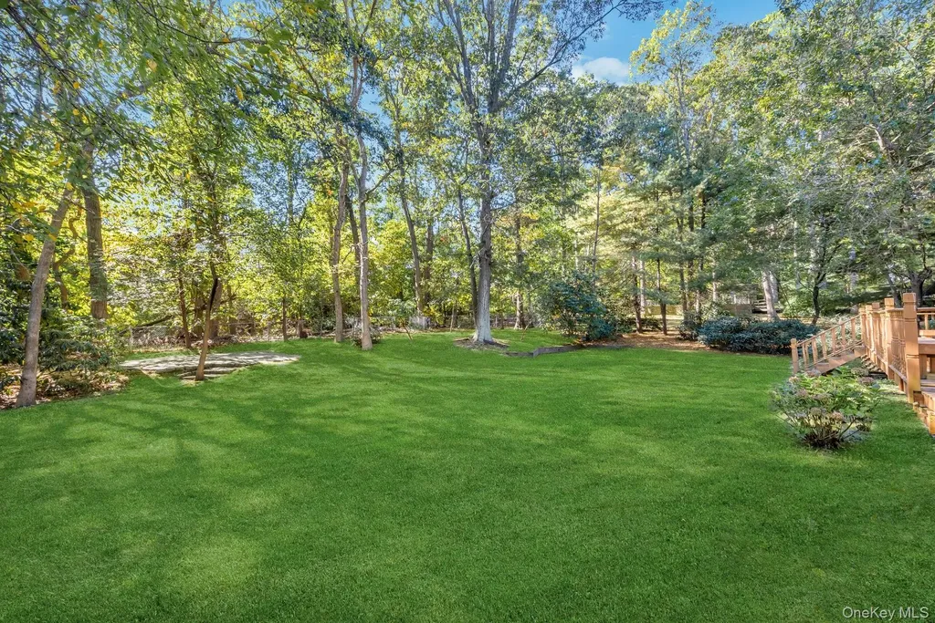 8 Chablis Drive Dix Hills NY 11746