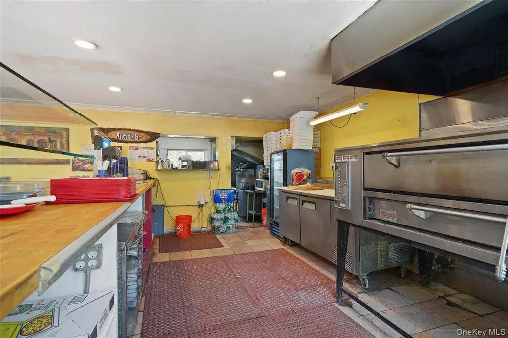 2452 State Route 207 Campbell Hall NY 10916