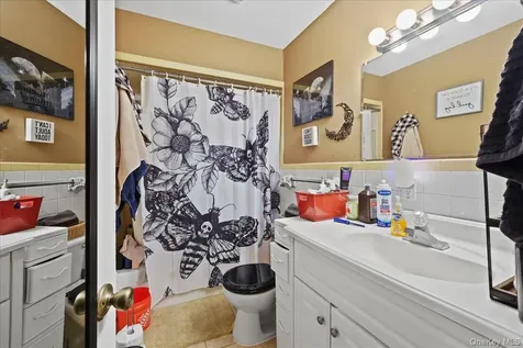 2452 State Route 207 Campbell Hall NY 10916
