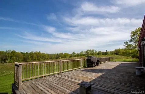 23 Raccoon Forks Road Chatham NY 12136