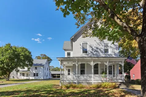 105 & 107 E Market Street Rhinebeck NY 12572