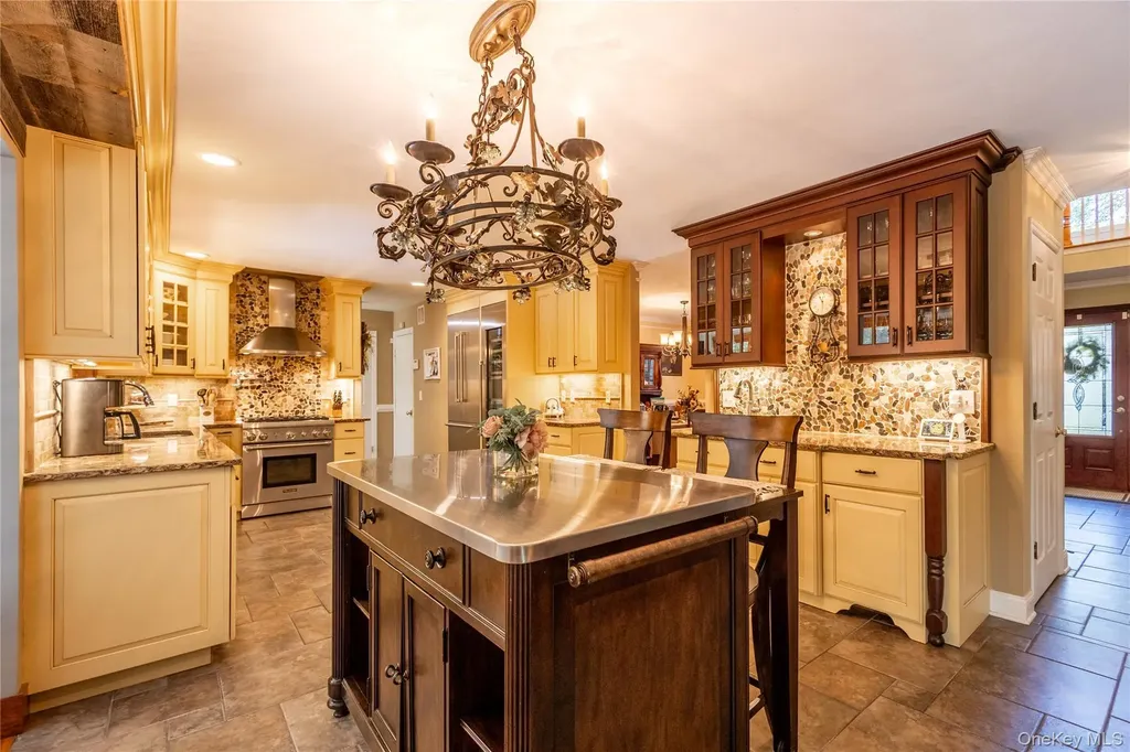 14 Vega Drive Shoreham NY 11786