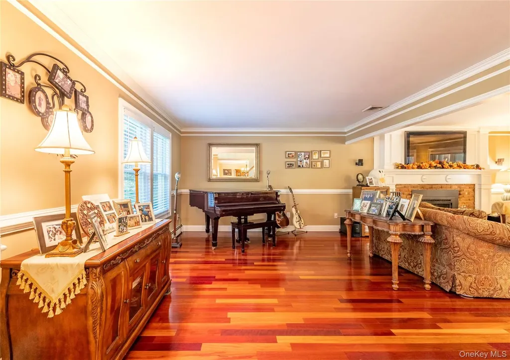 14 Vega Drive Shoreham NY 11786