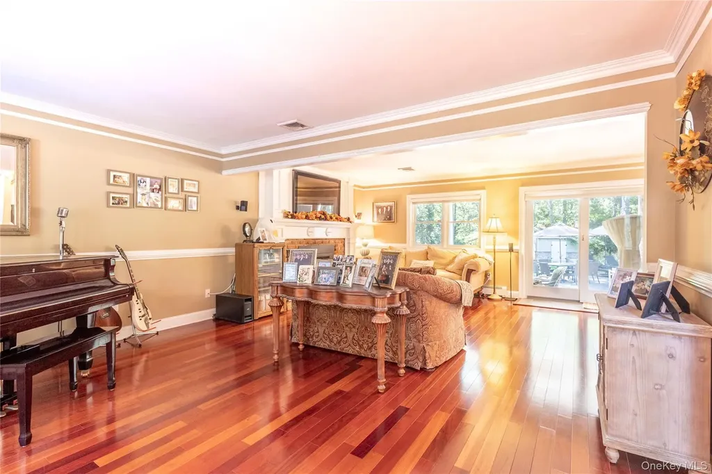 14 Vega Drive Shoreham NY 11786