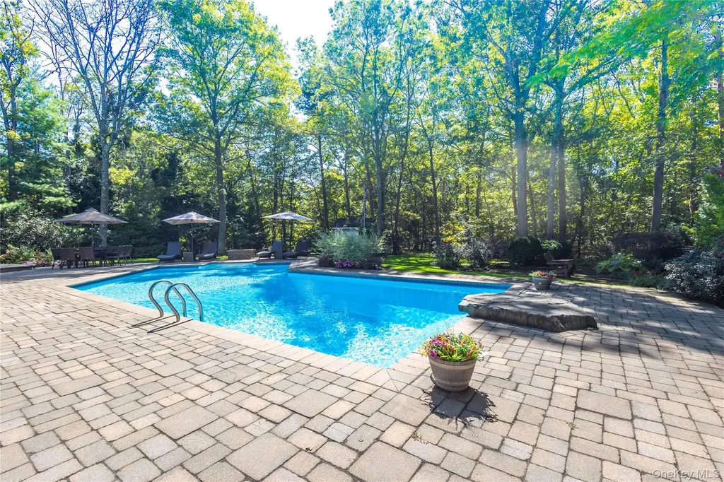 14 Vega Drive Shoreham NY 11786