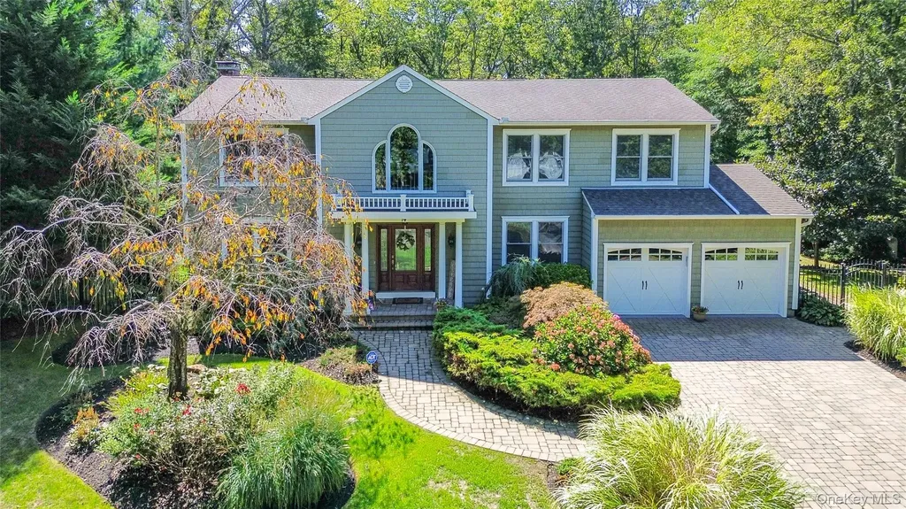 14 Vega Drive Shoreham NY 11786