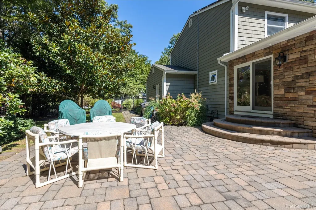 14 Vega Drive Shoreham NY 11786