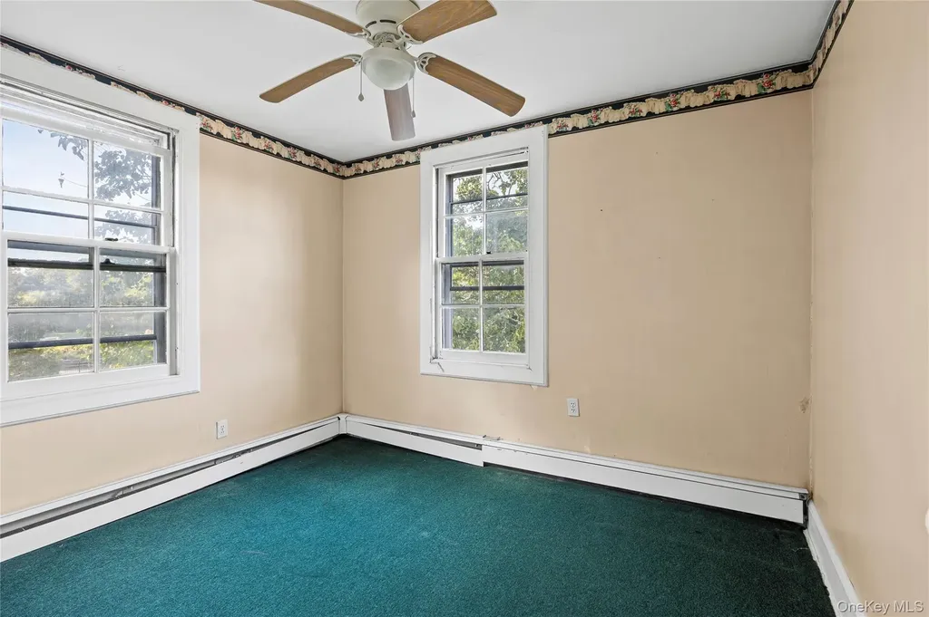 175 Burton Lane Lawrence NY 11559