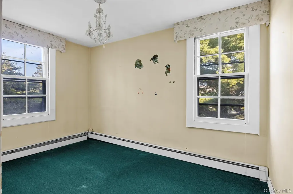 175 Burton Lane Lawrence NY 11559