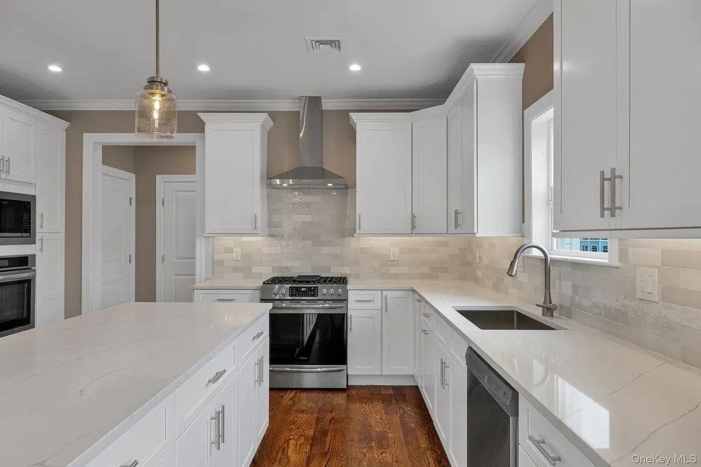 176 Southern Boulevard Nesconset NY 11767